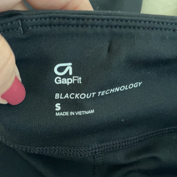 Gap fit black out technology leggings - Picture 7 of 8